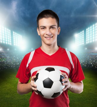 专业客服团队，24/7 贴心守候